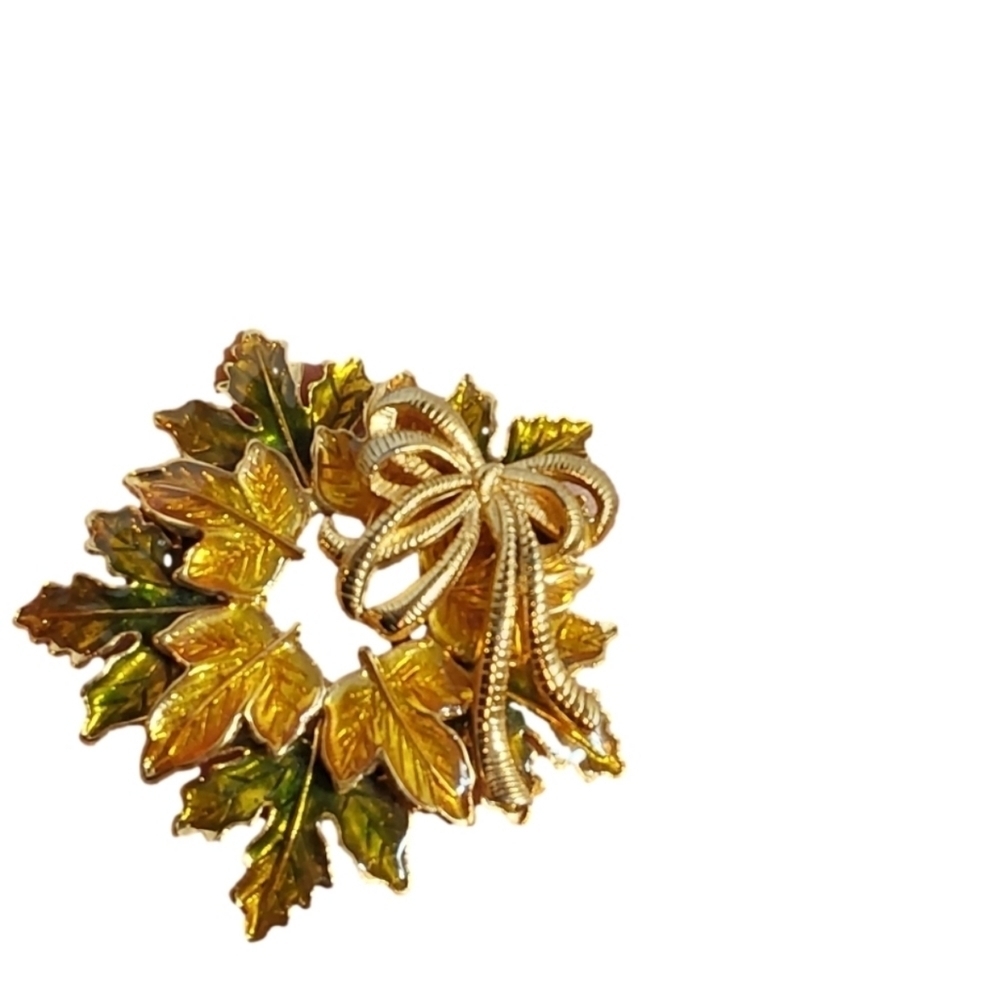 POINSETTIA ‎ ENAMEL CHRISTMAS BROOCH  2"